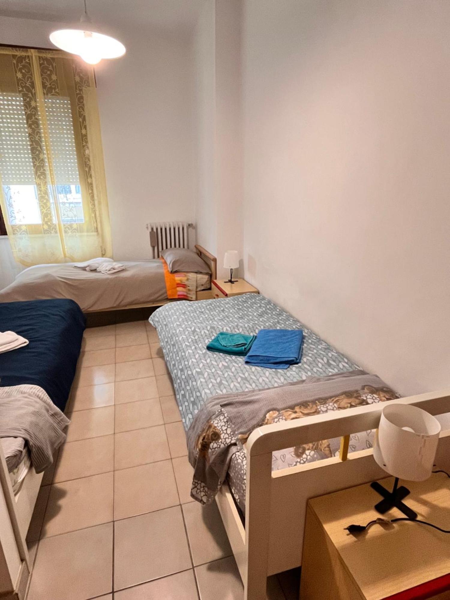 Good House- Ampio Appartamento Vicino Al Mare Rimini Exterior foto
